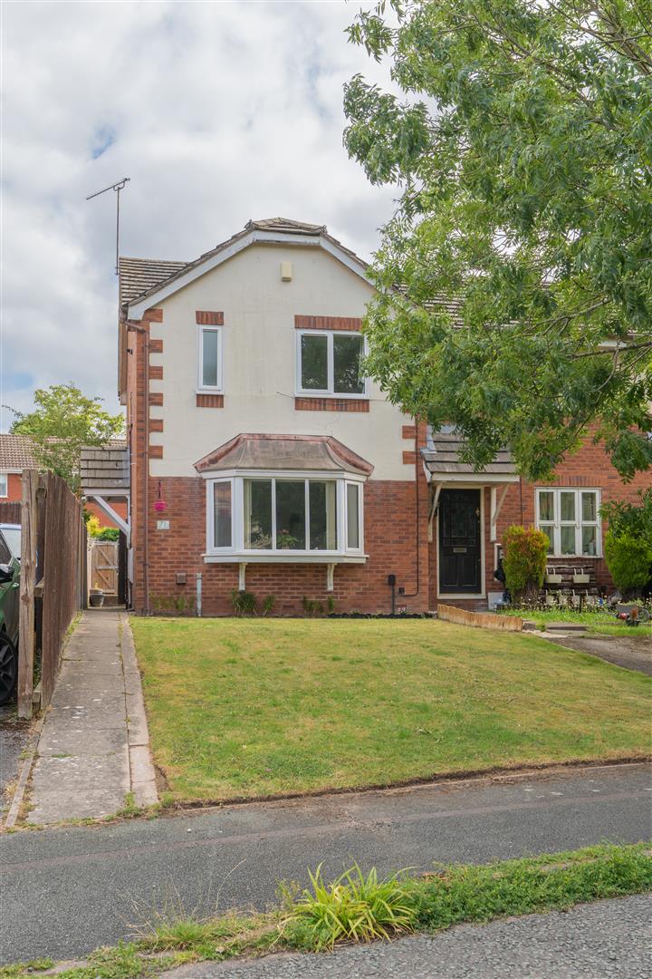 3 bedroom  End Terrace House for Sale in Crewe